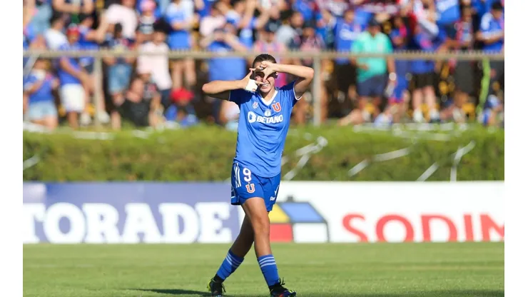 Sonya Keefe fue clave en la victoria de la Universidad de Chile Femenina.