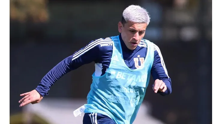 Pablo Aránguiz podría dejar al club tras tres años.