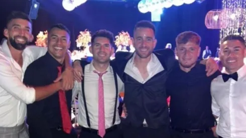 Zaldivia y sus ex compañeros en su matrimonio.