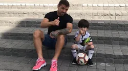 El hijo de Costa fue aplaudido por los hinchas del Cacique.