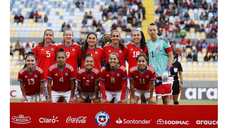 La Roja femenina se prepara para el repechaje mundialista