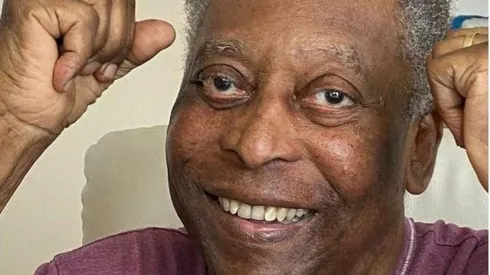 Pelé envía mensaje a sus seguidores