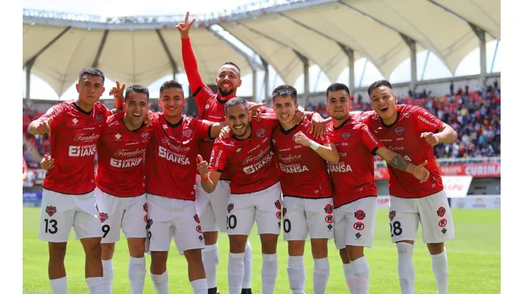 La U no se quiere quedar atrás en temas de fichajes.