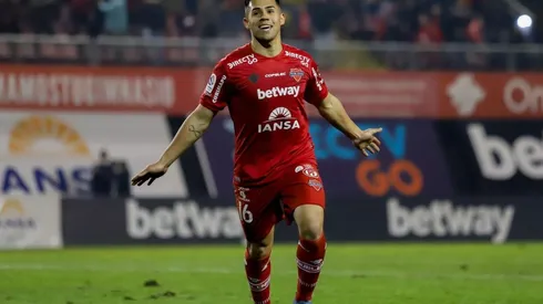 Aravena volverá a la UC en 2023