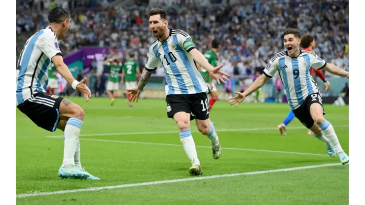Messi abrió el camino de Argentina ante México.