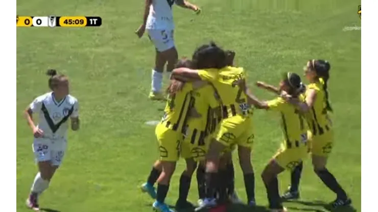 Fernández Vial derrota a Santiago Morning y la mesa queda servida para la U poder terminar como punteras de cara a semifinales