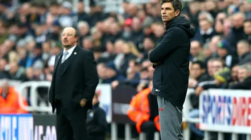 Pellegrino enfrentando a Benítez en la Premier League.