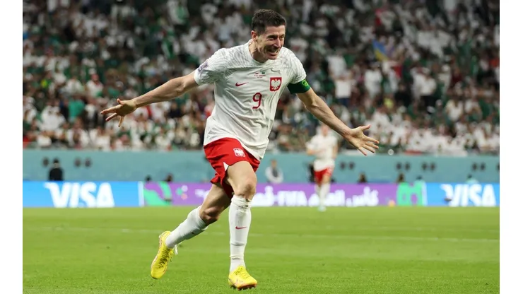 Robert Lewandowski anotó su primer gol en un Mundial con Polonia.