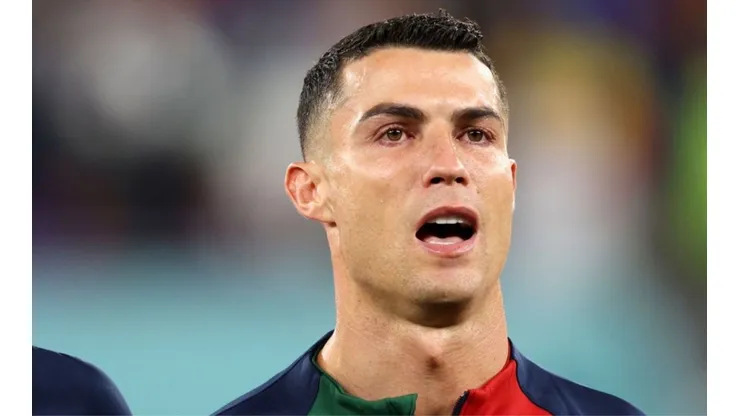 Cristiano Ronaldo emocionado entonando el himno de su país