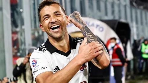 Costa seguiría en Colo Colo.