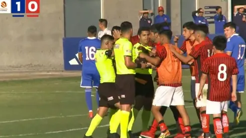 La jornada de furia de ex jugador de Universidad de Chile en partido del campeonato de proyección