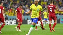 Brasil se impuso en su debut mundialista ante Serbia