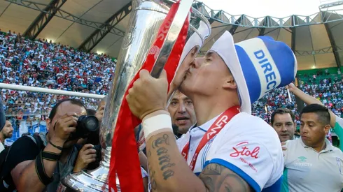 Nicolás Castillo ganó títulos con la Universidad Católica y cierra las puertas a su retorno.