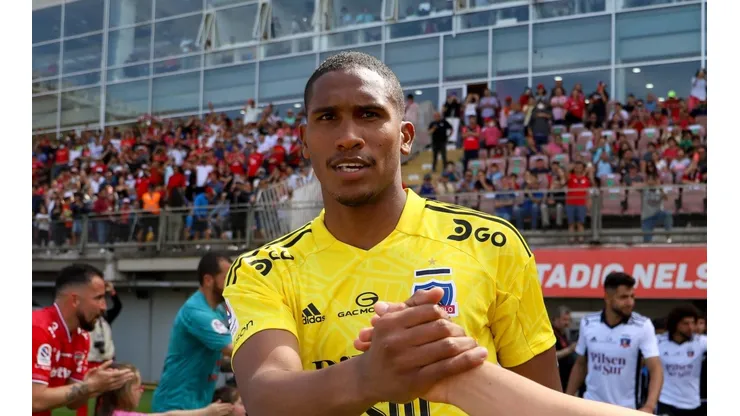 Omar Carabalí le dijo adiós a Colo Colo. Se despidió a través de redes sociales.