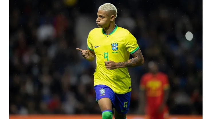 Richarlison otra vez causa polémica en la selección brasileña