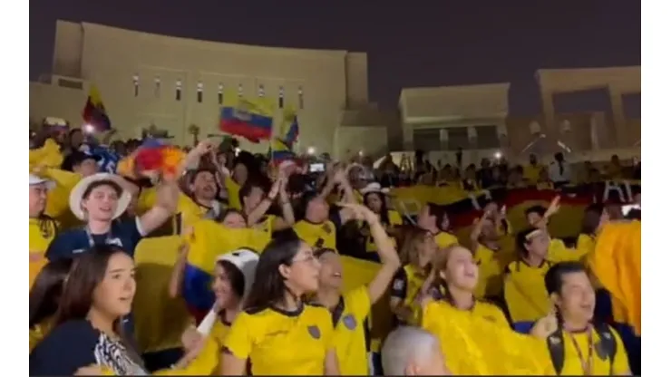 ¿Qué daño les hicimos? Hinchas ecuatorianos en vez de disfrutar su estadía en Qatar siguen recordando a Chile con cánticos homofóbicos