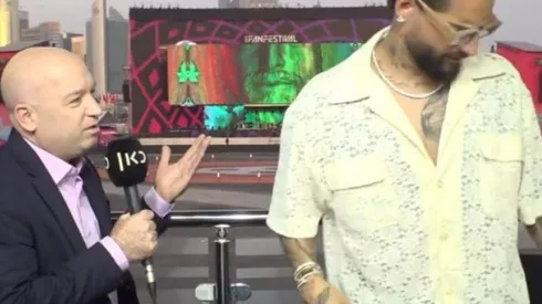 Maluma tildó al periodista de "maleducado".