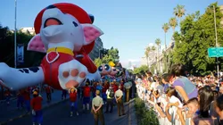 La Paris Parade reúne a miles de niños en cada evento.