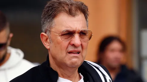 Colo Colo está viviendo momentos complicados con Alfredo Stöhwing y Aníbal Mosa.