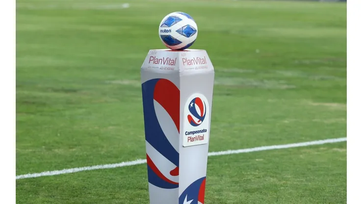 Conoce las reglas del mercado de fichajes del fútbol chileno.