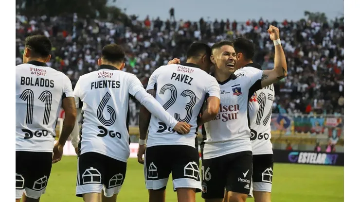Aseguran que dos jugadores claves para Quinteros renovaron contrato con Colo Colo.
