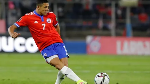 Alexis Sánchez está presente en la gira europea de La Roja
