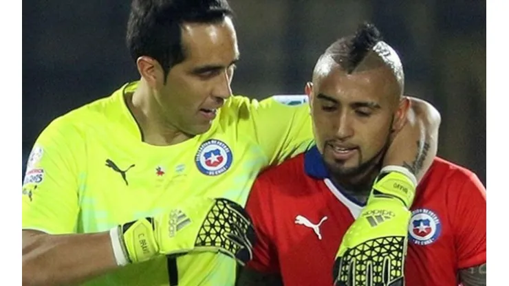 Como en los viejos tiempos, Bravo y Vidal son puro amiguismo en La Roja.