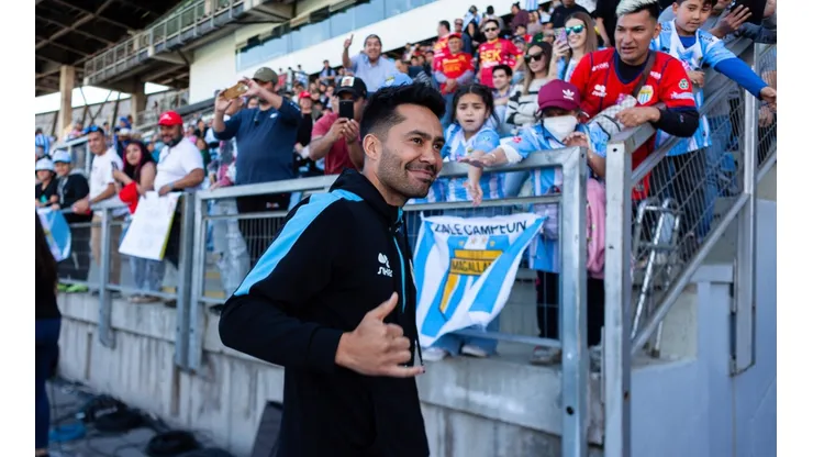 Luis Jiménez se despidió del fútbol chileno y profesional con un sentido adiós en Magallanes.