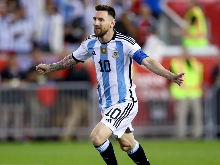 ¿A qué hora juega Argentina vs Emiratos Árabes el amistoso?