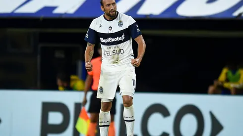 En los tres grandes del fútbol chileno hay muchos rumores de posibles fichajes.