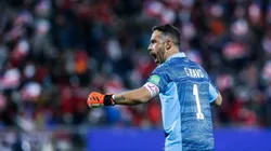 Claudio Bravo saca a relucir toda su gallardía y dice no sentirse sorprendido por su nominación a La Roja