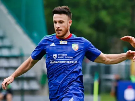 Henríquez se retira con molestias en Polonia y hace saltar las alarmas en la Roja