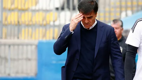 Gustavo Quinteros y su gran dolor de cabeza en Colo Colo