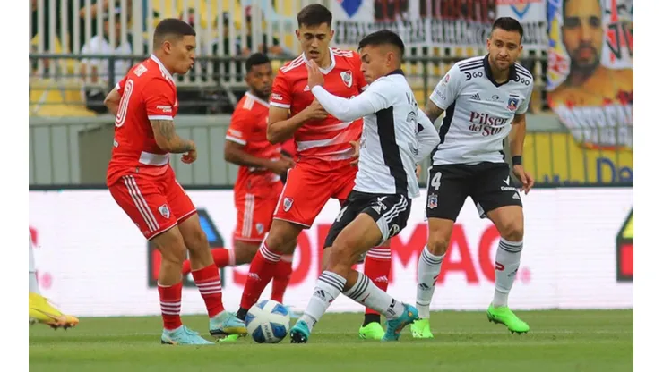Pizarro salió del compromiso tras un fuerte choque con Pablo Solari.