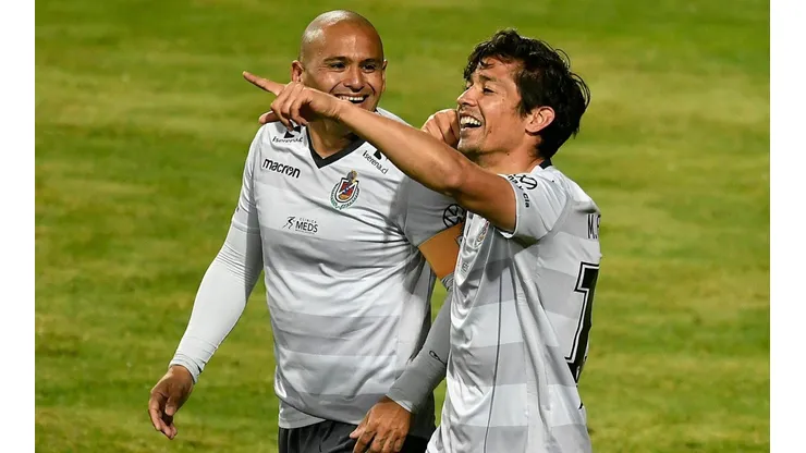 Humberto Suazo y Matías Fernández no siguen en Deportes La Serena