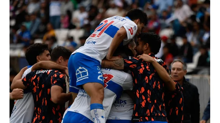 Los Cruzados podrían jugar dos amistosos en enero ante rivales argentinos