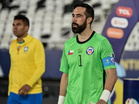 Claudio Bravo vuelve a La Roja y sorprende con varios nombres más