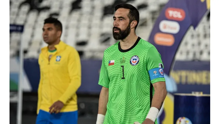 Claudio Bravo volverá a la Selección Chilena con Eduardo Berizzo.