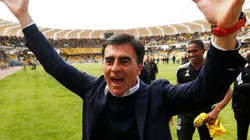 Quinteros le dijo que no a Independiente y se mantiene firme en Colo Colo.