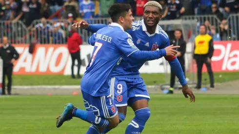 Morales celebrando su anotación con Fernandes.