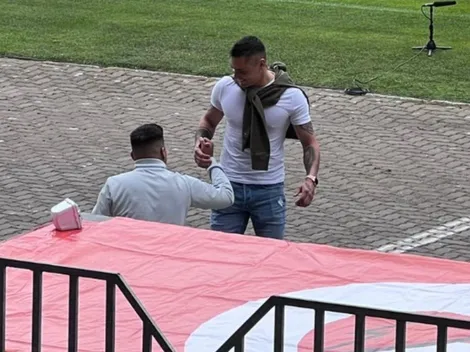 Campos sorprende y se hace presente en el Estadio CAP pese a su marginación