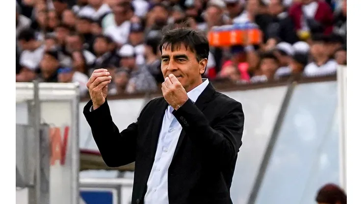 El técnico nuevamente habló sobre su continuidad en Colo Colo
