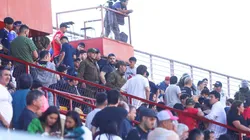 Incidentes en Santa Laura retrasaron el compromiso.