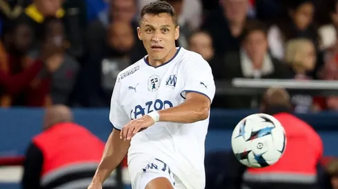 PARIS, FRANCE – OCTOBER 16: Alexis Sanchez of Marseille during the Ligue 1 match between Paris Saint-Germain (PSG) and Olympique de Marseille (OM) at Parc des Princes stadium on October 16, 2022 in Paris, France. (Photo by Jean Catuffe/Getty Images)