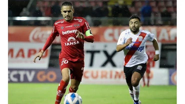La Copa Libertadores saluda a Curicó Unido y Ñublense.