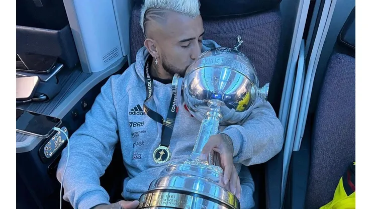 Arturo Vidal está motivado con la obtención de la Copa Libertadores con el Flamengo.