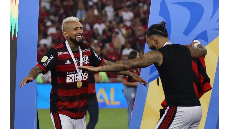 Arturo Vidal espera consolidarse como campeón con el Flamengo en la Libertadores.