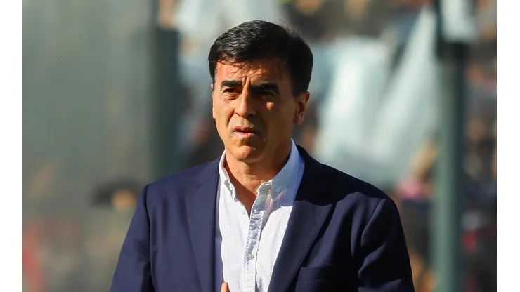 El técnico albo se refirió otra vez a su futuro si está lejos o no del Cacique