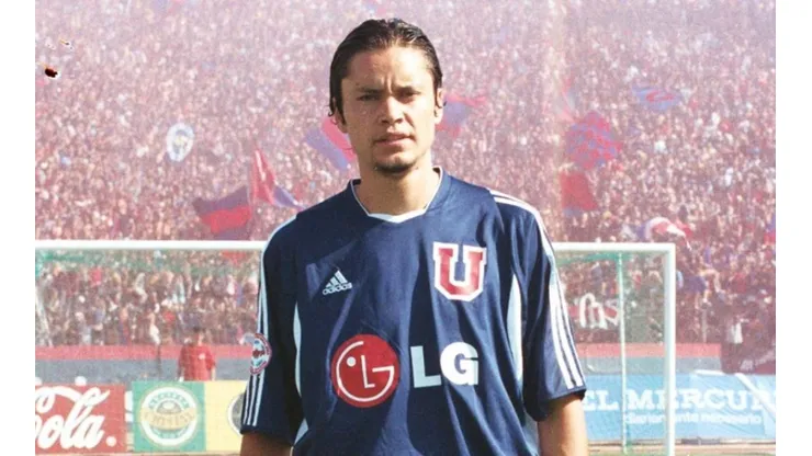 Ponce le declara su amor eterno a la U.