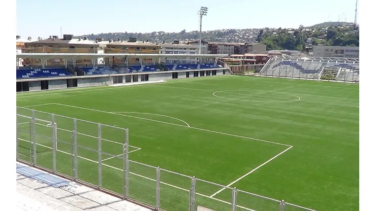 Naval reta a Universidad de Chile para amistoso a fin de temporada: "La cancha ya está lista"